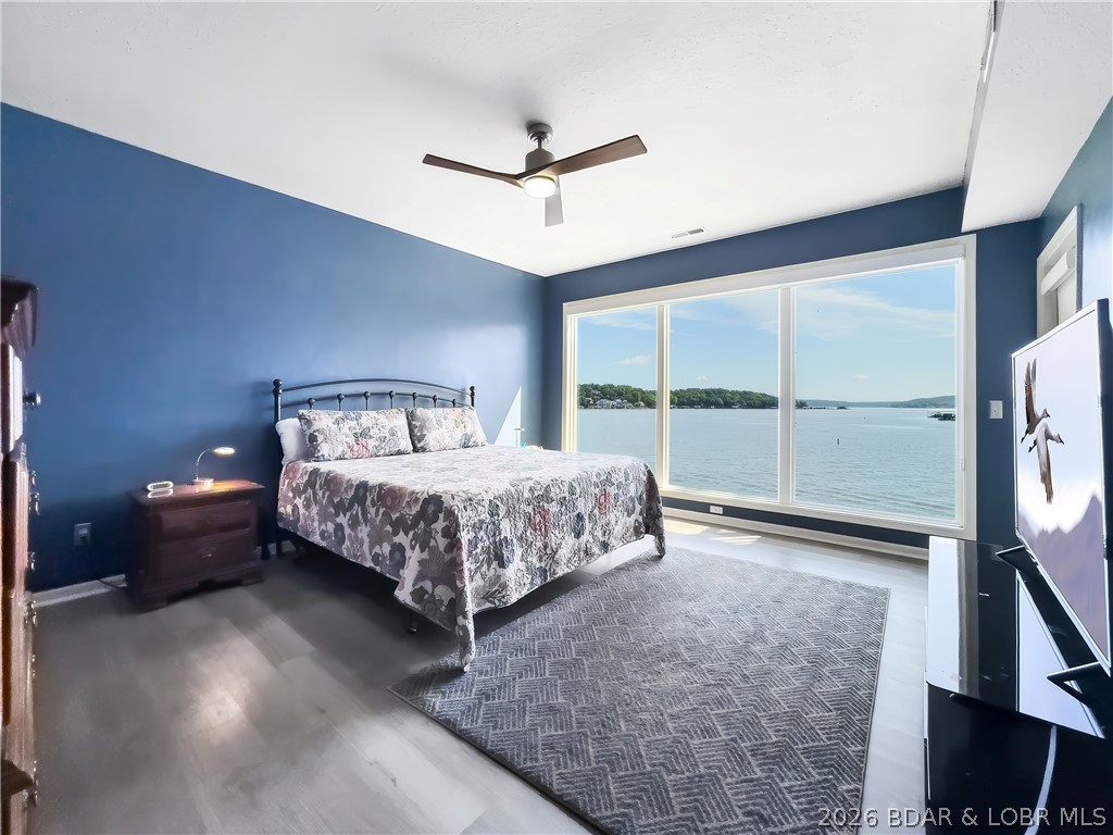 Horizons Condominiums - Residential