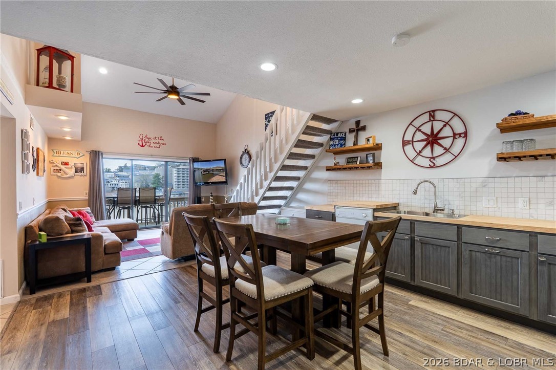 Pelican Bay Condominium - Residential