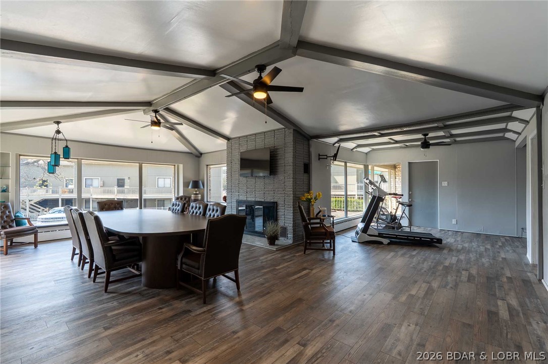 Pelican Bay Condominium - Residential