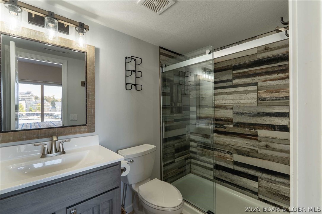 Pelican Bay Condominium - Residential