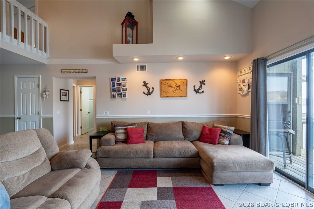 Pelican Bay Condominium - Residential