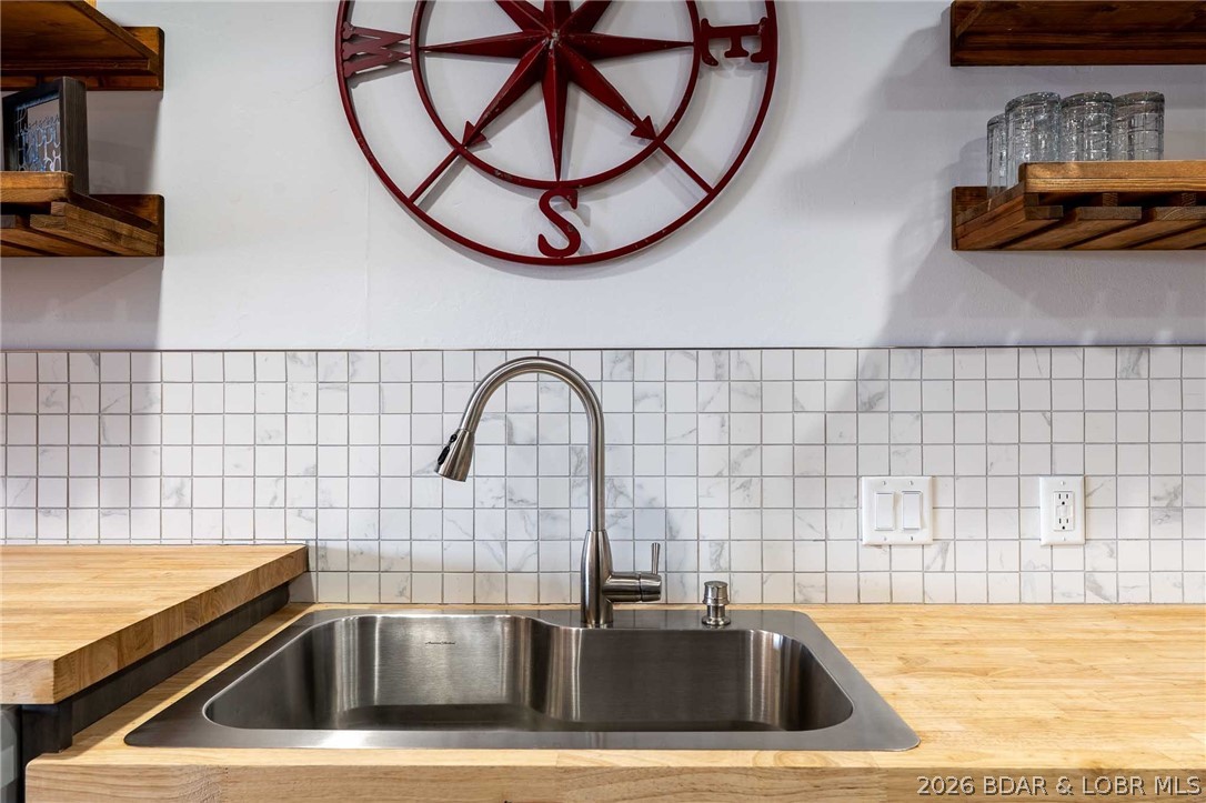 Pelican Bay Condominium - Residential