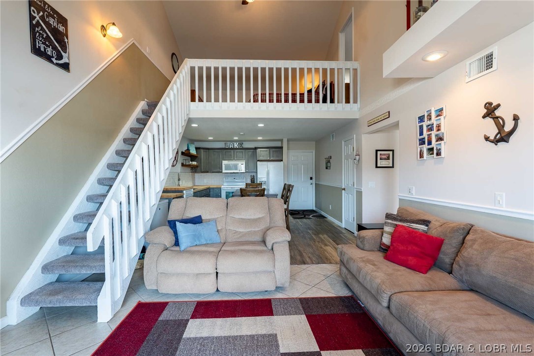 Pelican Bay Condominium - Residential