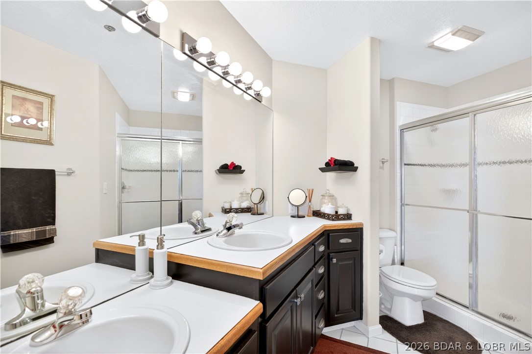 Emerald Bay Condominium - Residential