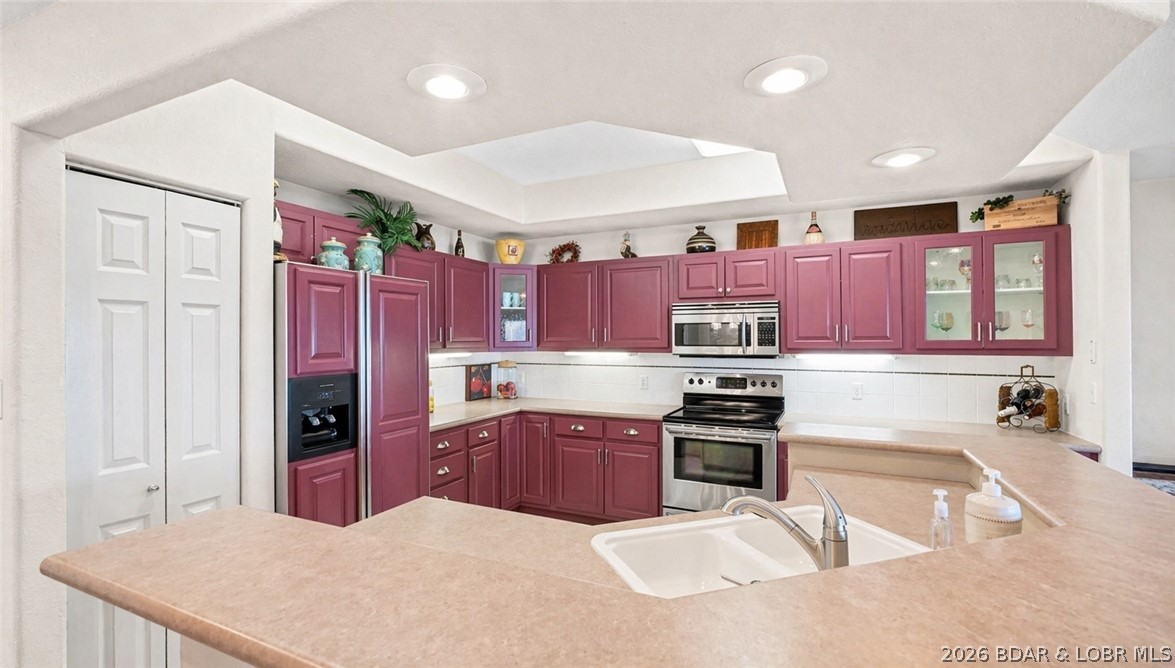 Emerald Bay Condominium - Residential