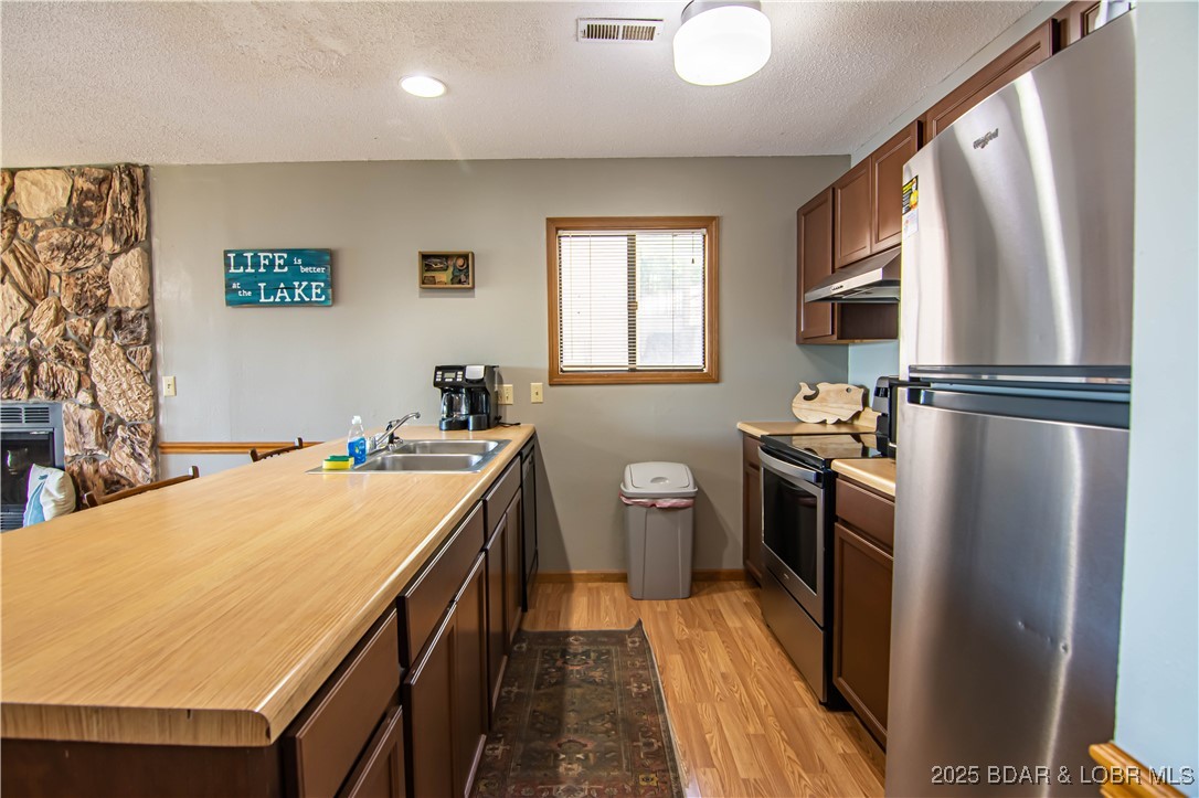 Lake Ozark, Missouri 65049, United States, 2 Bedrooms Bedrooms, ,2 BathroomsBathrooms,Residential,Active,173666