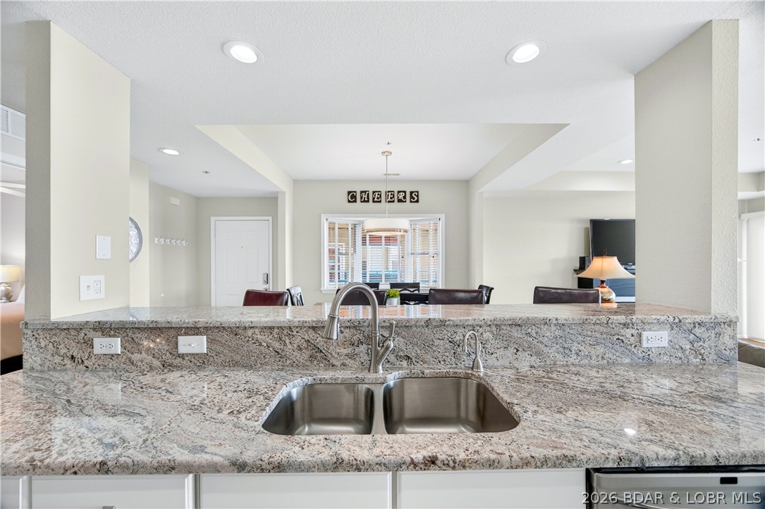 Palisades Condominium - Residential