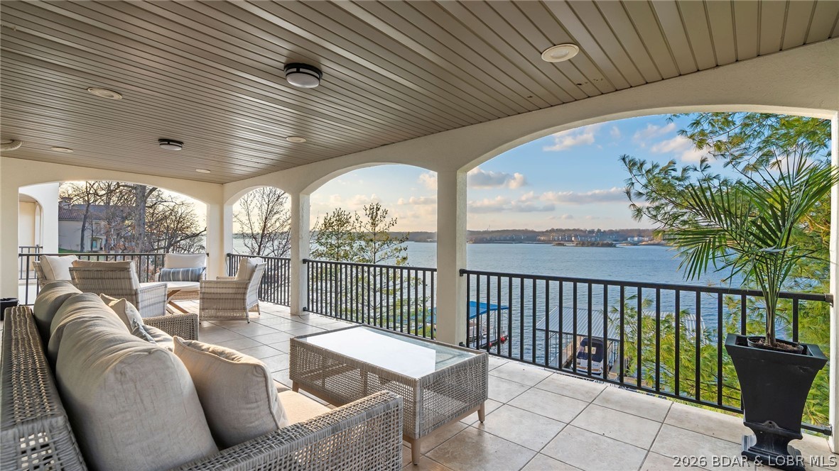 Grand Point - Residential