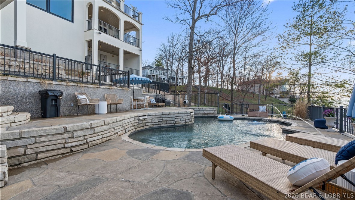 Grand Point - Residential