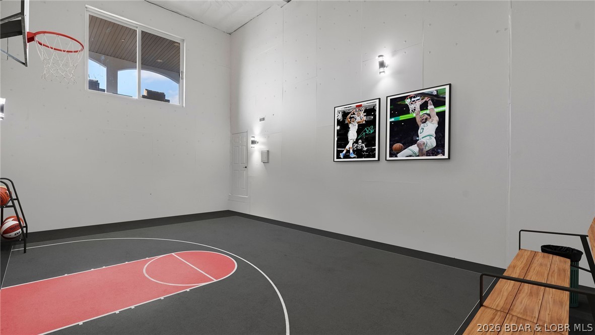 Grand Point - Residential