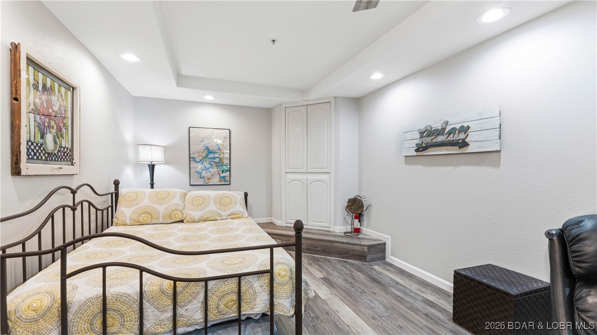 Monarch Cove Condominium - Residential