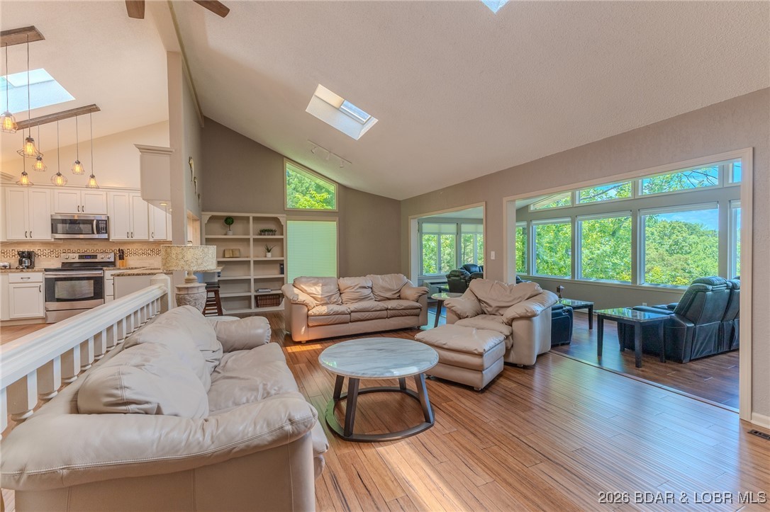 Tan-Tar-A Estates - Residential