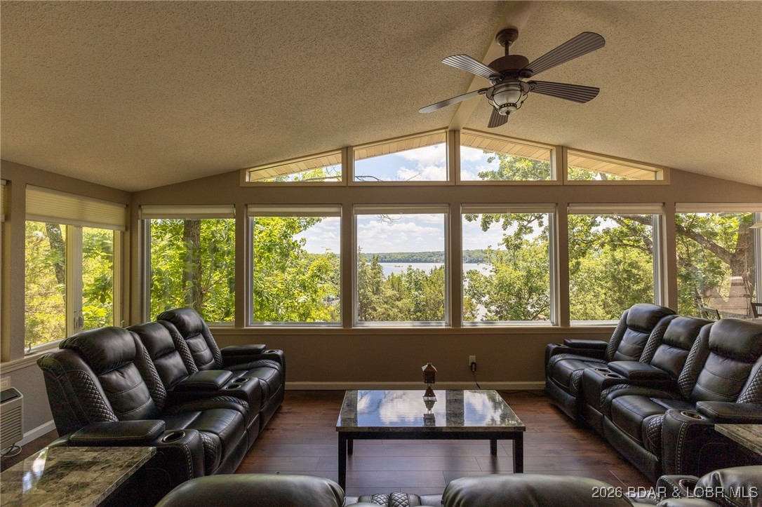 Tan-Tar-A Estates - Residential