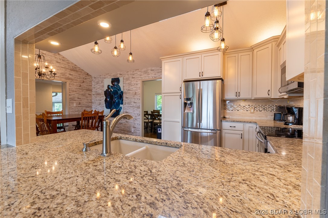 Tan-Tar-A Estates - Residential