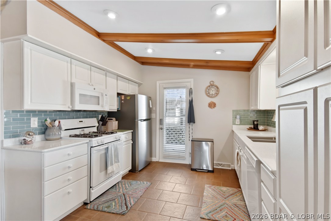 Beauty Cove - Residential