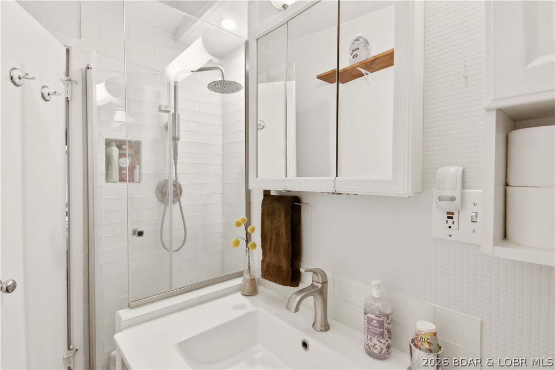 Beauty Cove - Residential