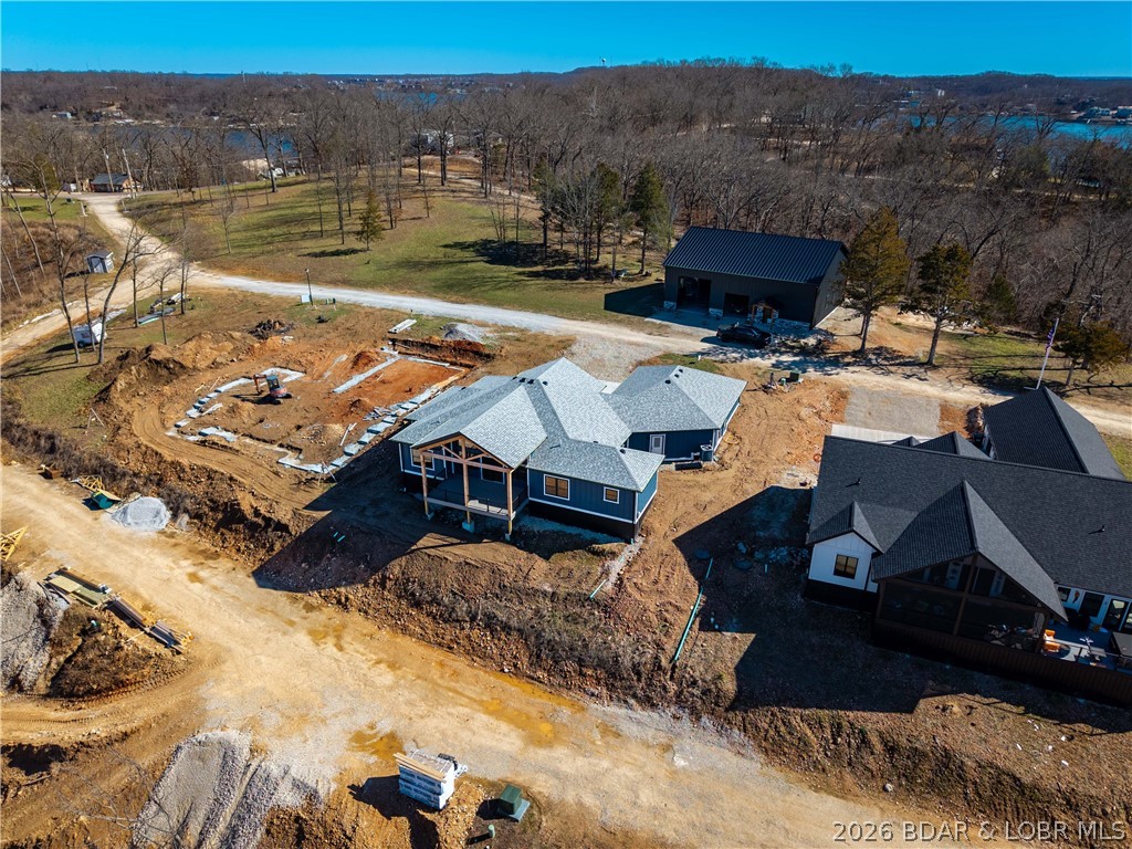 Los Breezes - Residential