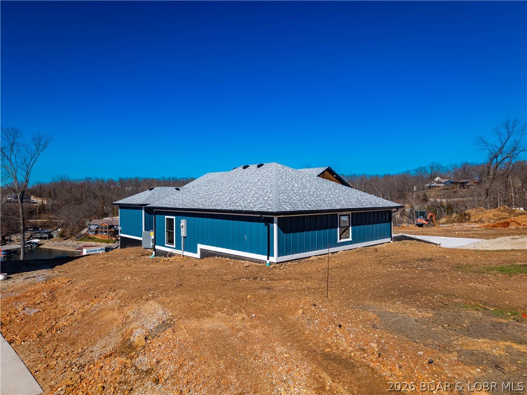 Los Breezes - Residential