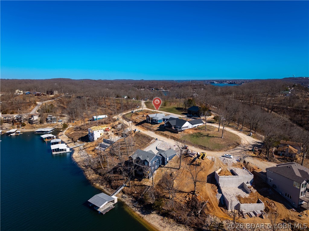 Los Breezes - Residential