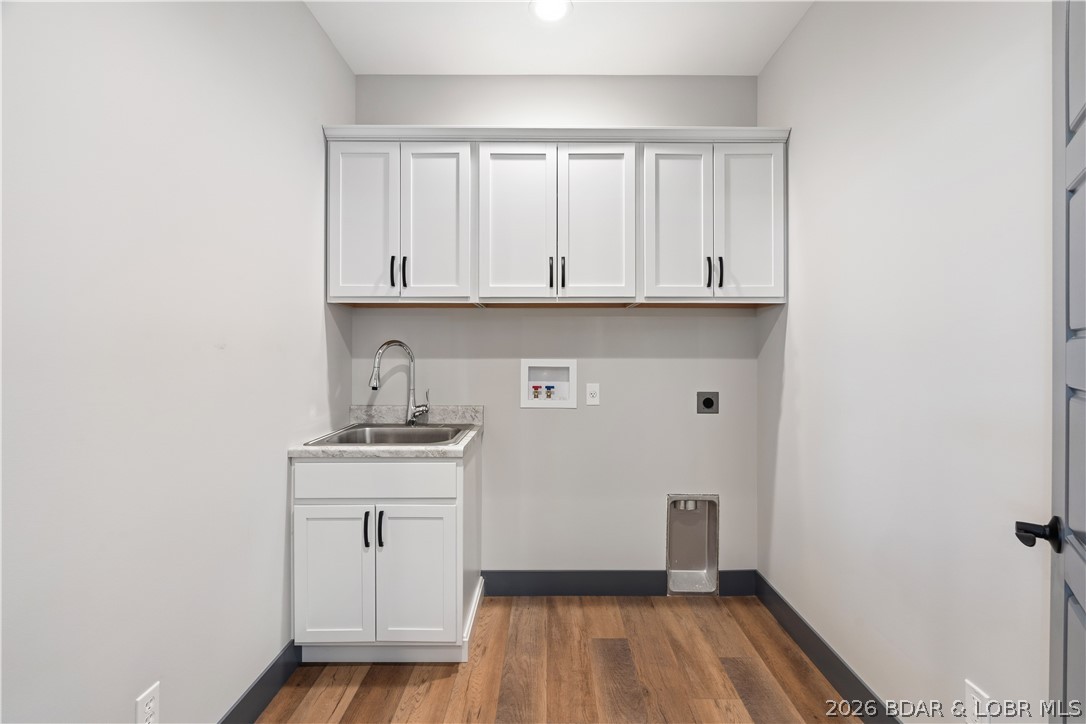 Los Breezes - Residential