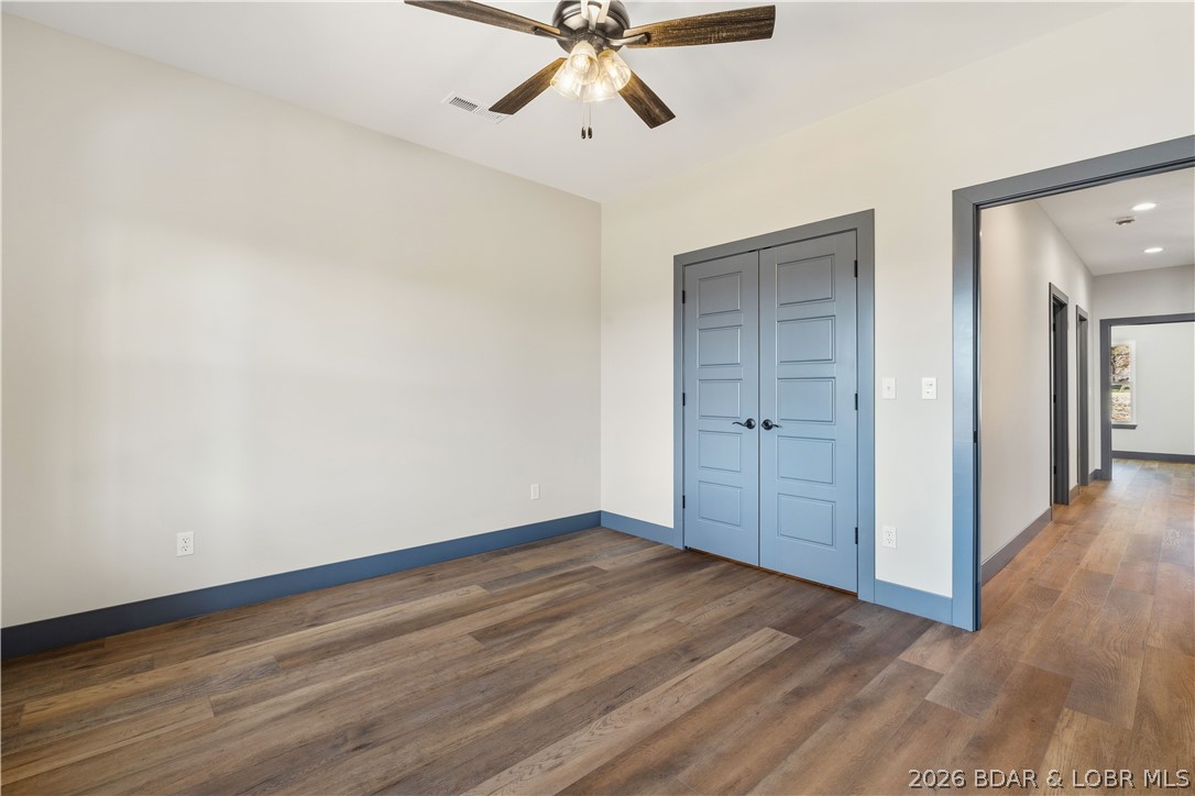 Los Breezes - Residential