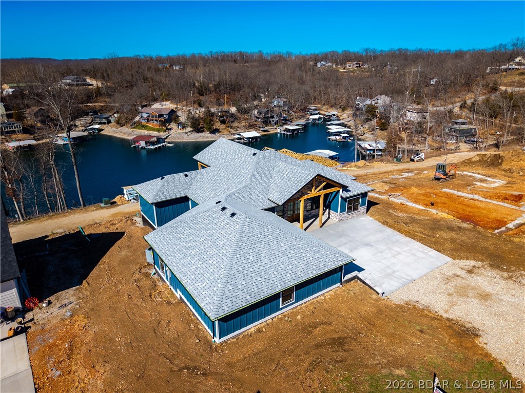 Los Breezes - Residential