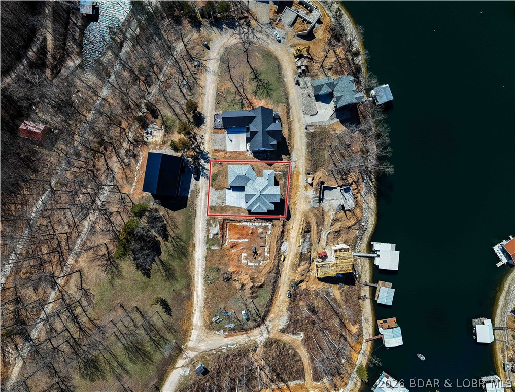 Los Breezes - Residential