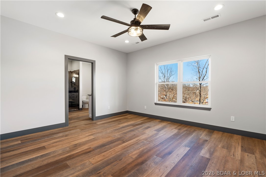 Los Breezes - Residential