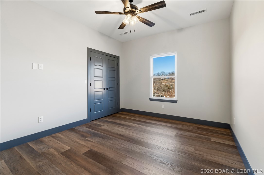 Los Breezes - Residential