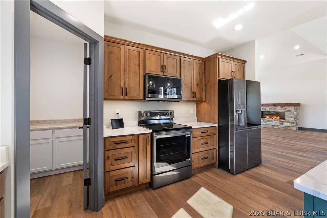 Los Breezes - Residential