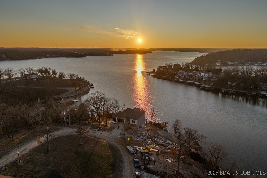 Los Breezes - Residential