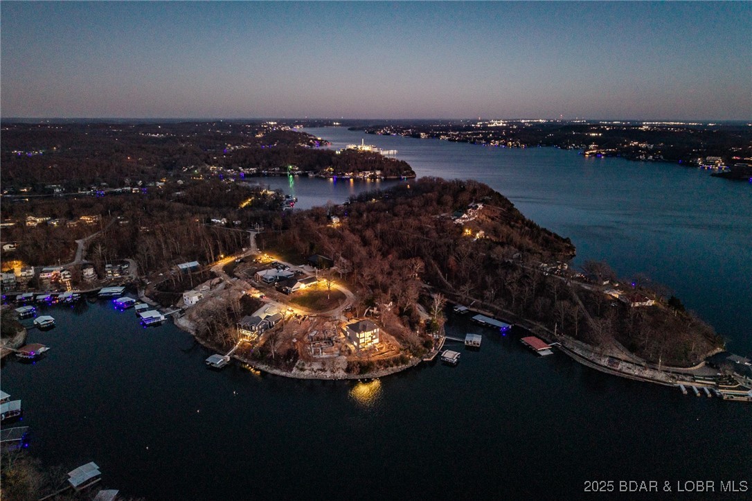 Los Breezes - Residential