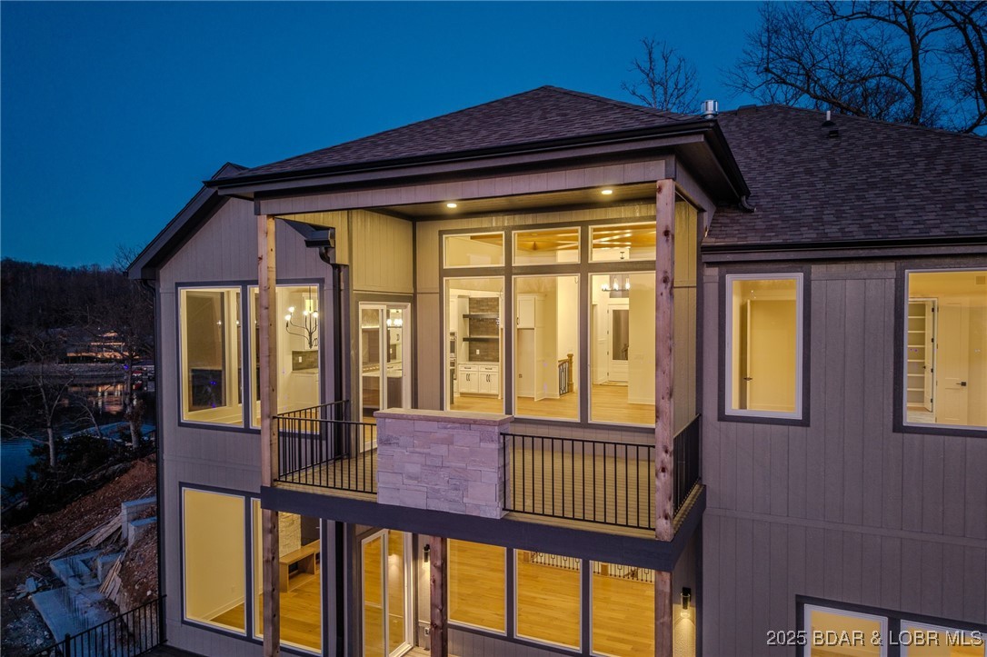 Los Breezes - Residential