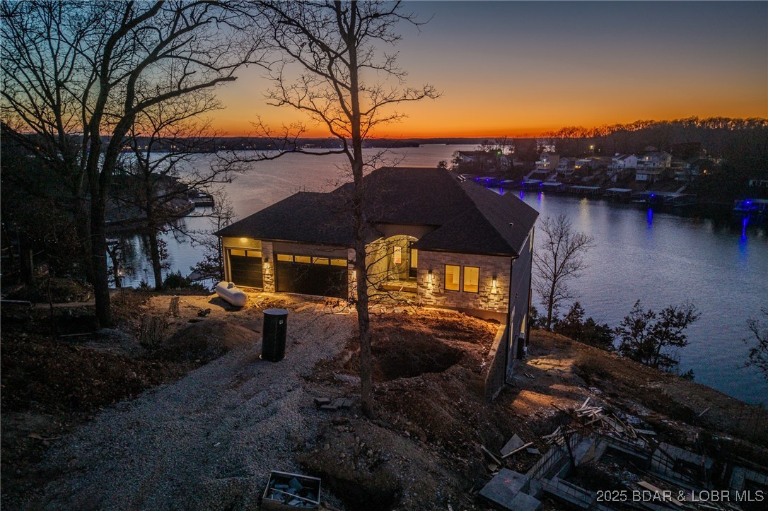 Los Breezes - Residential