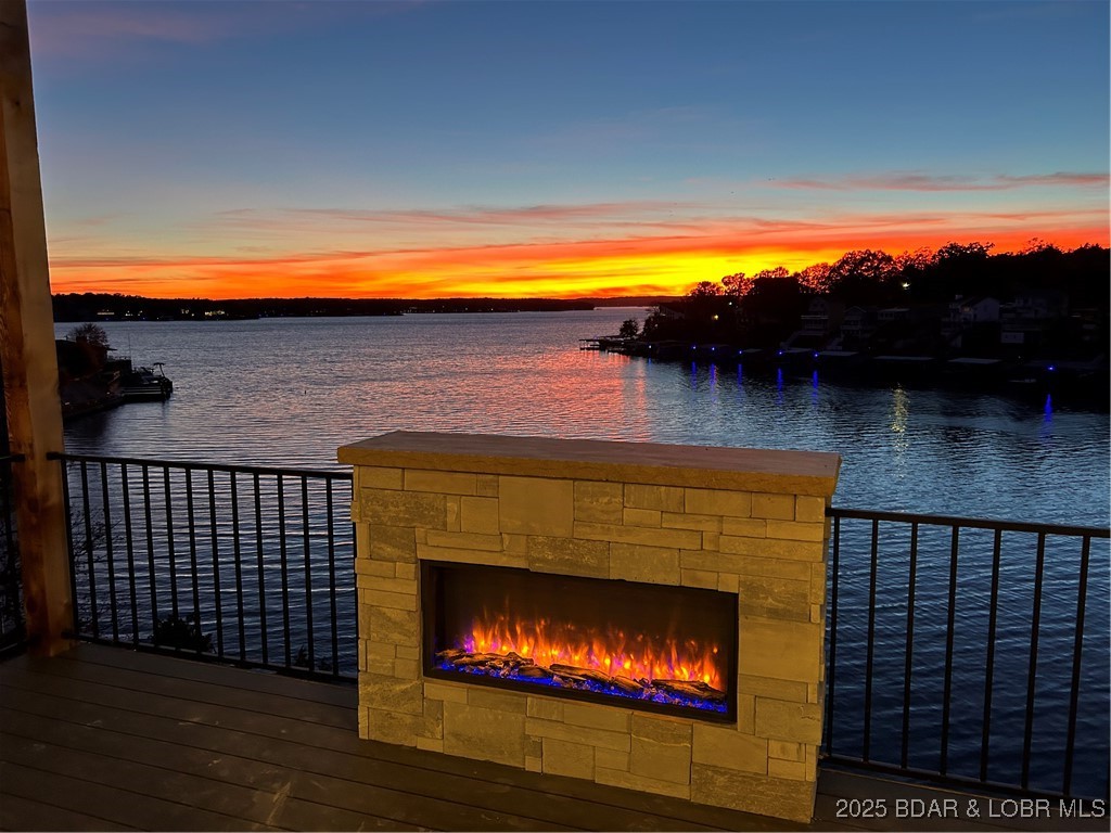 Los Breezes - Residential