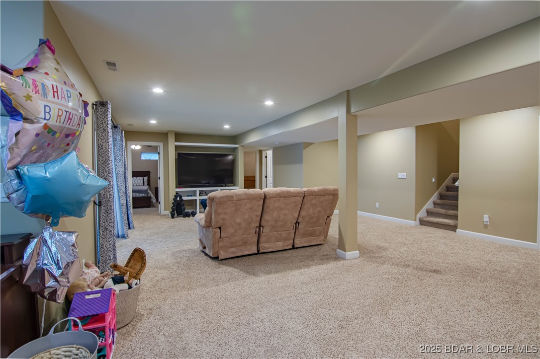 Camdenton, Missouri 65202, United States, 4 Bedrooms Bedrooms, ,3 BathroomsBathrooms,Residential,Active,180518