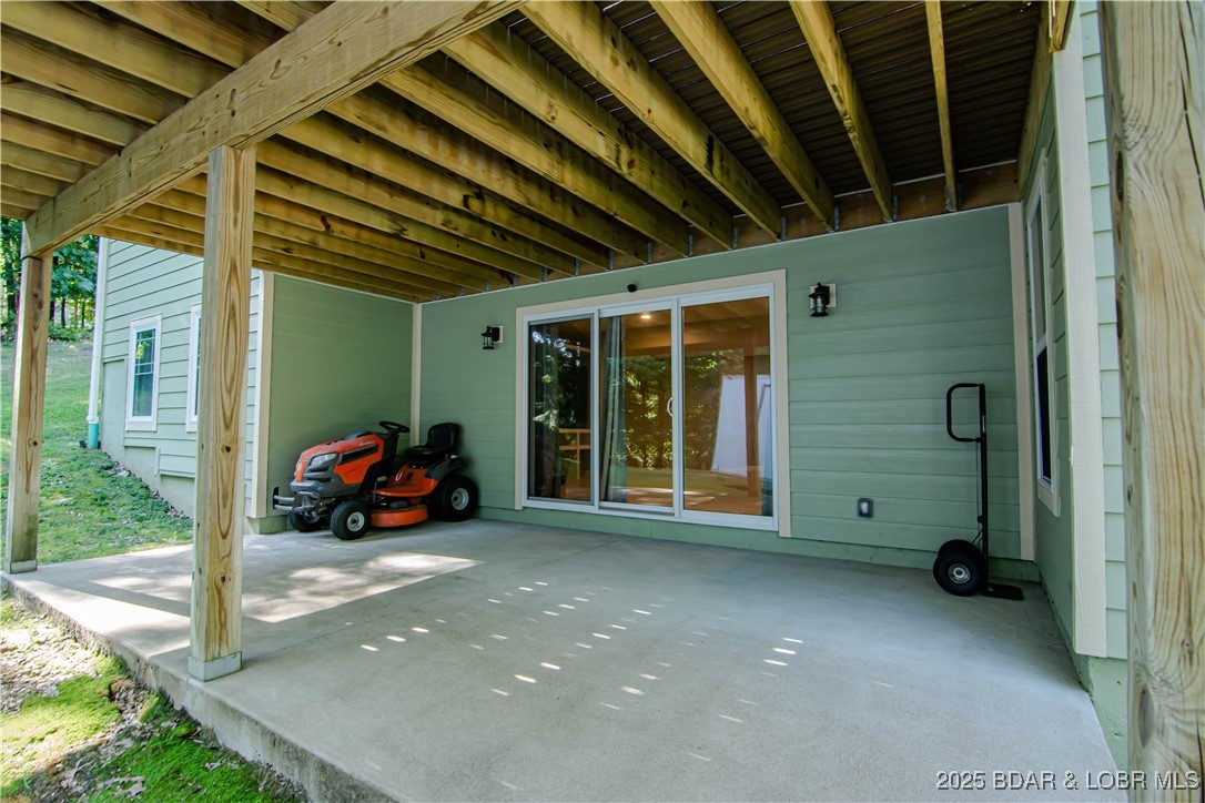 Camdenton, Missouri 65202, United States, 4 Bedrooms Bedrooms, ,3 BathroomsBathrooms,Residential,Active,180518