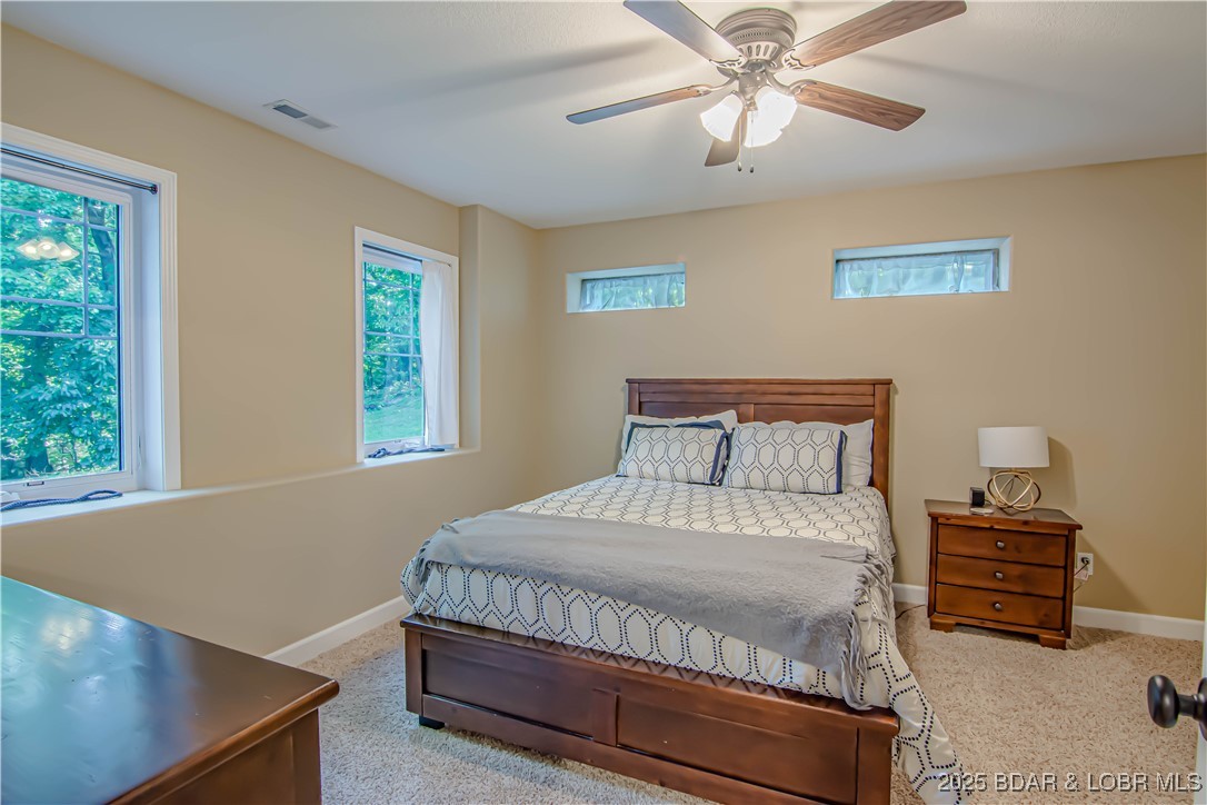 Camdenton, Missouri 65202, United States, 4 Bedrooms Bedrooms, ,3 BathroomsBathrooms,Residential,Active,180518