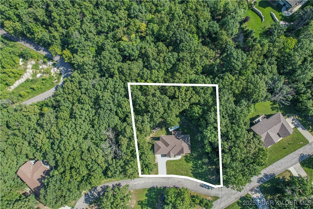 Camdenton, Missouri 65202, United States, 4 Bedrooms Bedrooms, ,3 BathroomsBathrooms,Residential,Active,180518