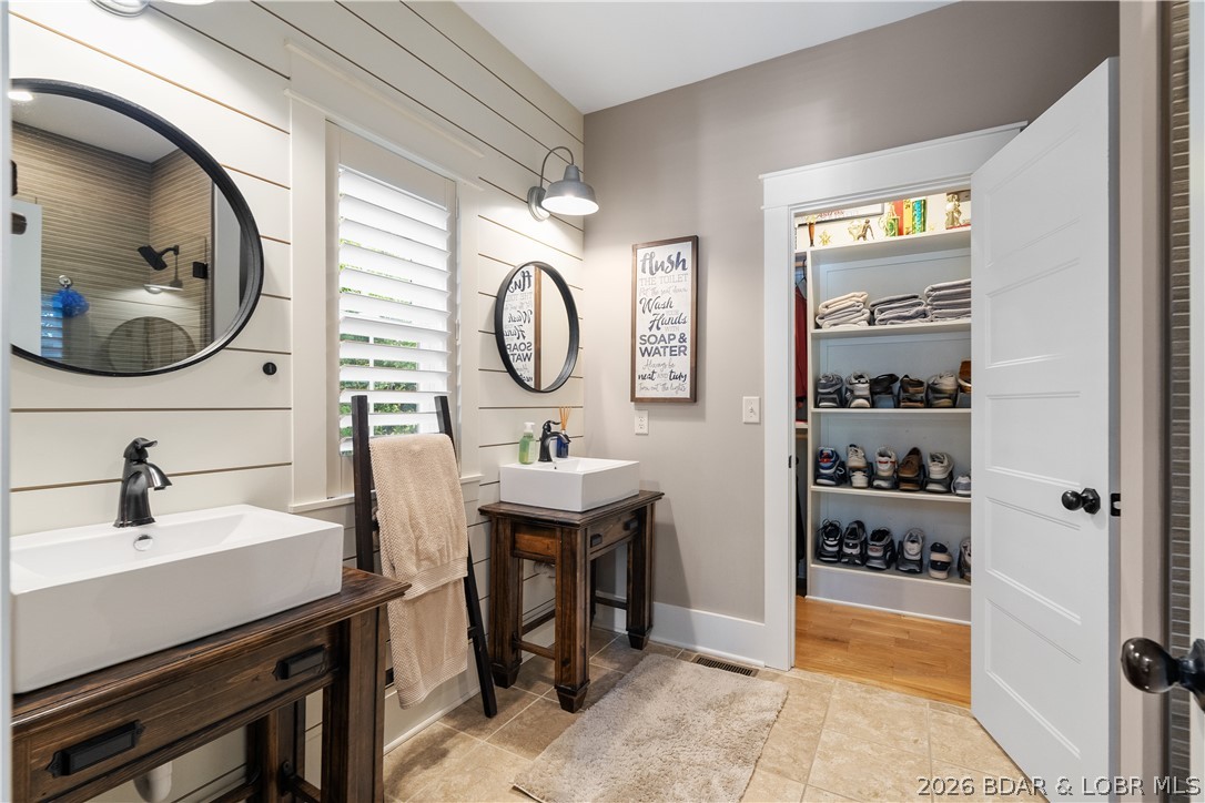 Osage National - Residential