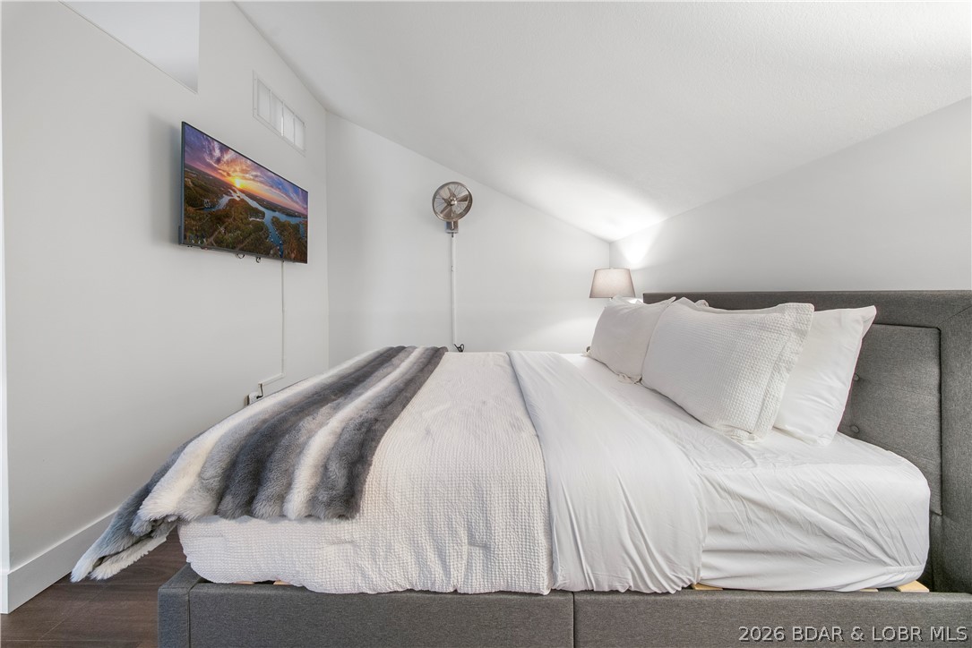 Emerald Bay Condominium - Residential