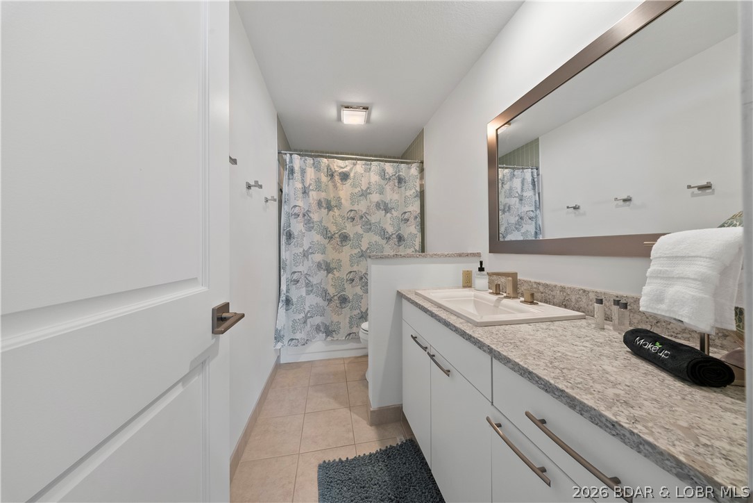 Emerald Bay Condominium - Residential