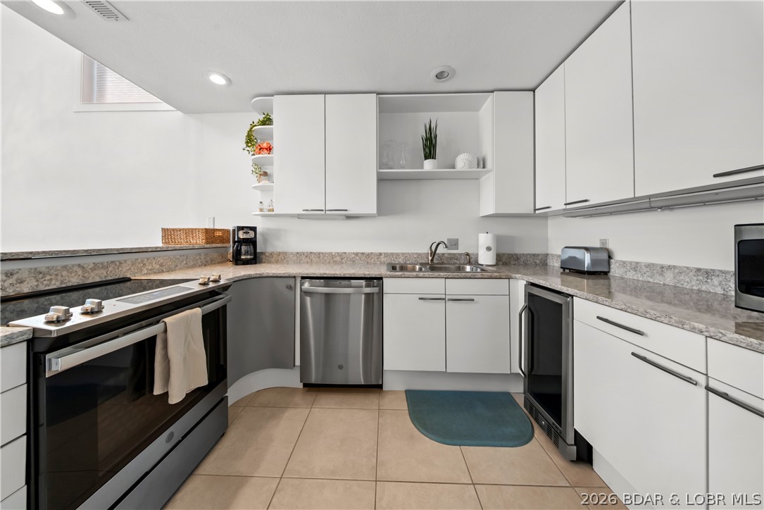 Emerald Bay Condominium - Residential