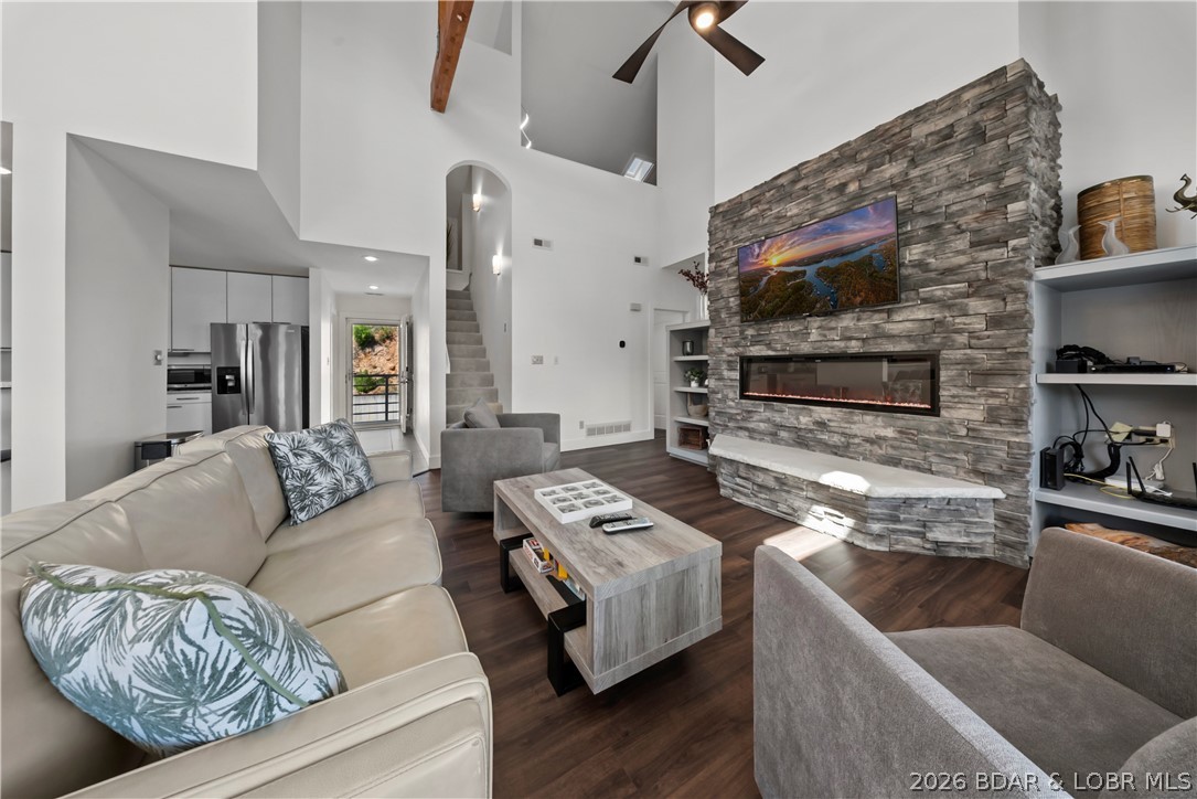 Emerald Bay Condominium - Residential
