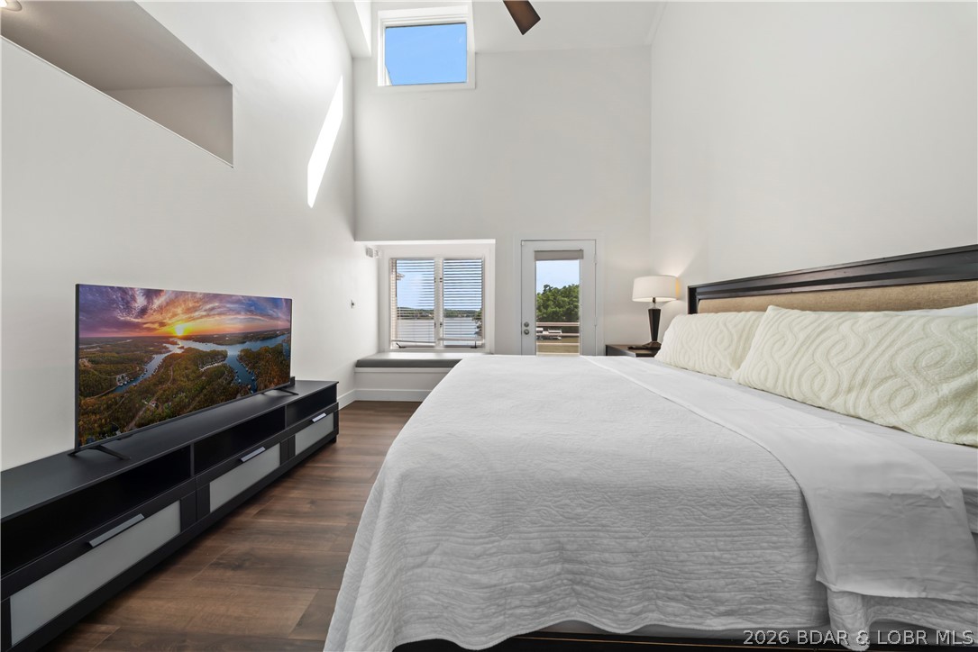 Emerald Bay Condominium - Residential