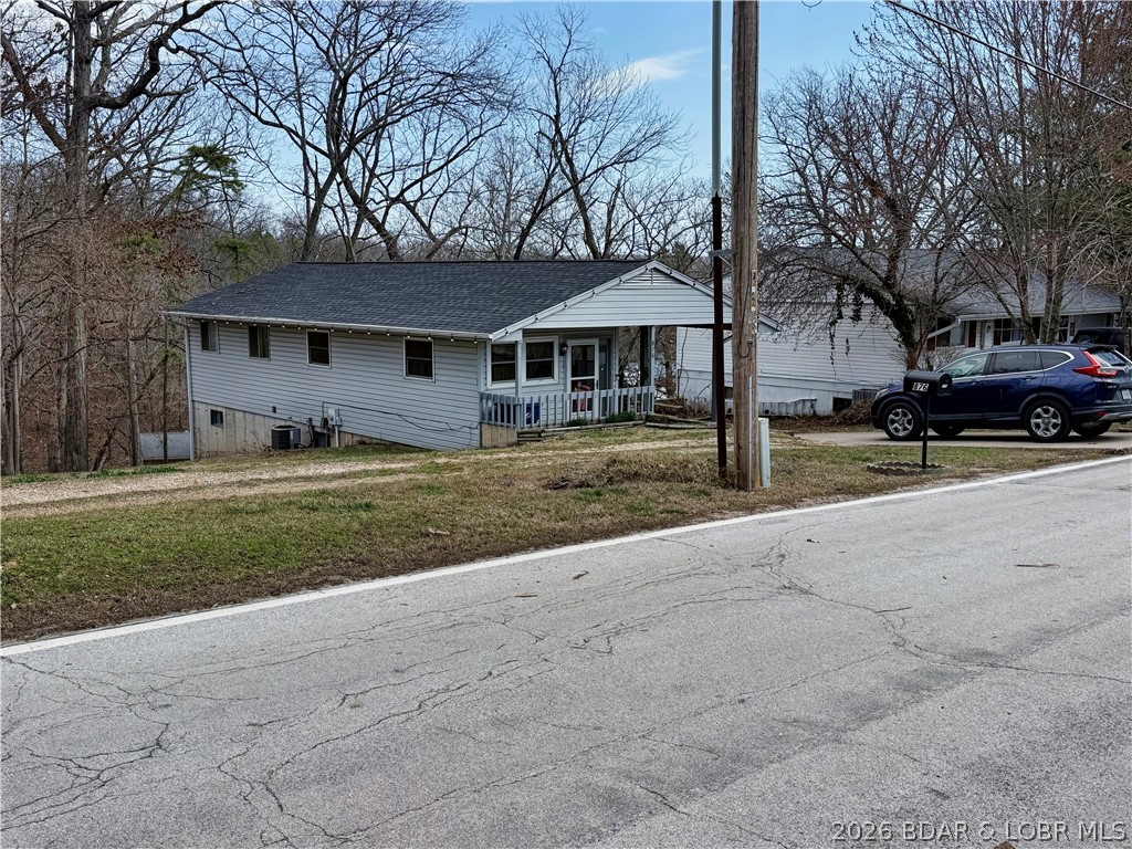 Malibu Manor - Residential