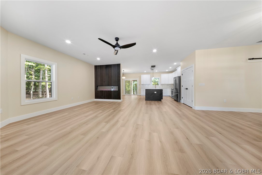 Grand Point No. 2 - Residential