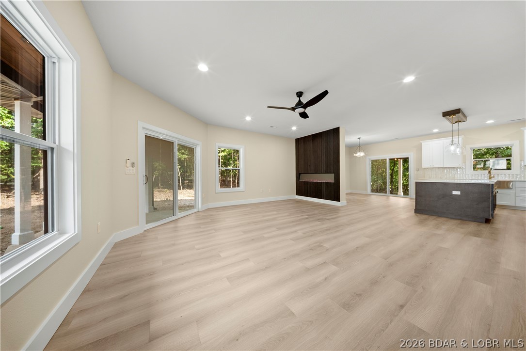 Grand Point No. 2 - Residential