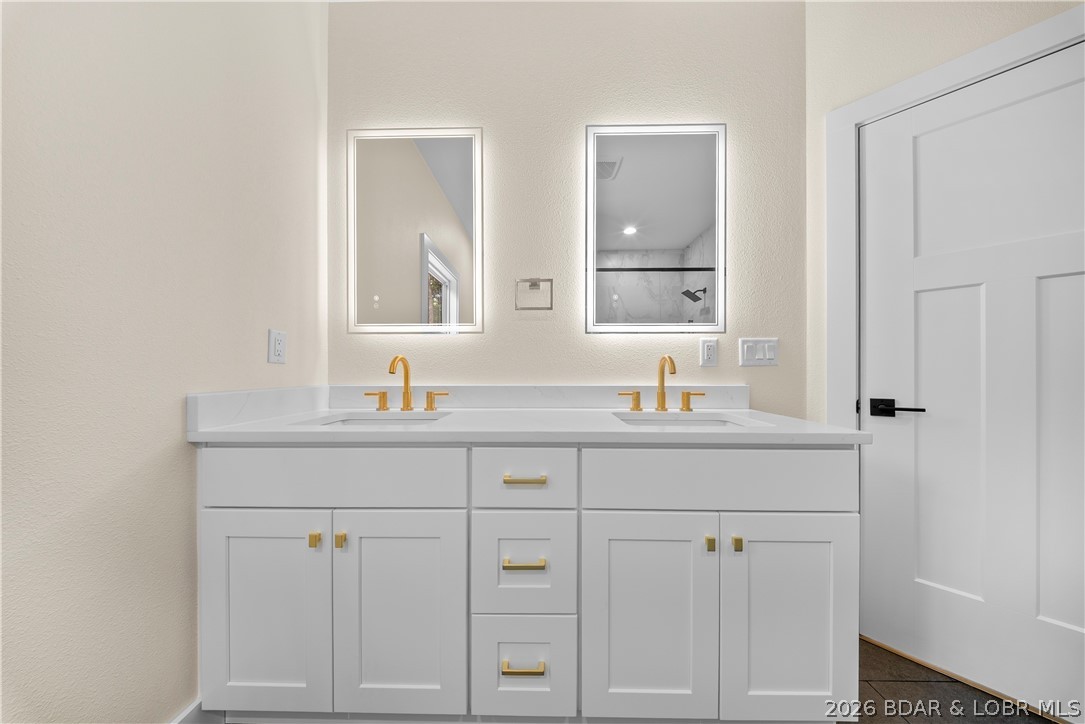 Grand Point No. 2 - Residential