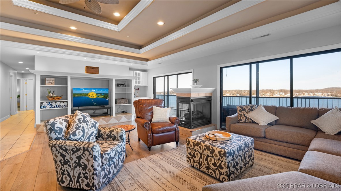 The Falls Condo - East Shore - Residential